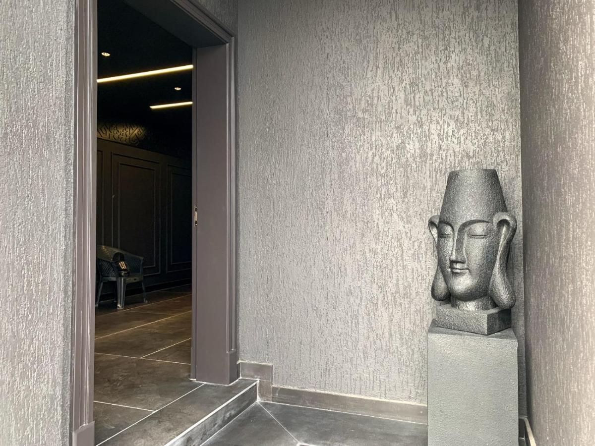Hotel Madhav'S Lap Of Luxury Moradabad Zewnętrze zdjęcie